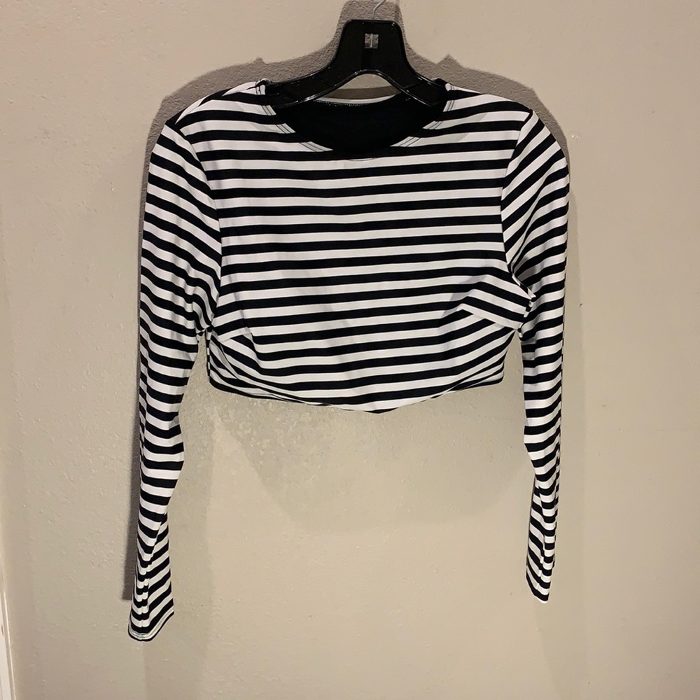 Long sleeve swim top Cocoship cropped size 8
